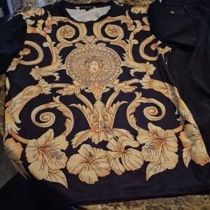 Versace Black and Gold Baroque T-Shirt With Matching Pants Soft Material 32 X 32